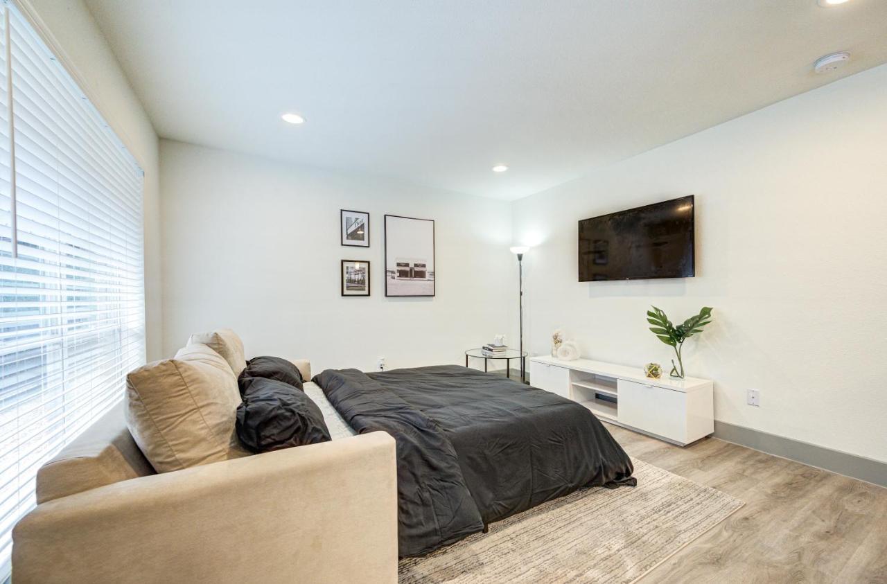 Trendy Midtown Apt, Walk To Shops & Sites, Pets Ok Houston Exterior foto