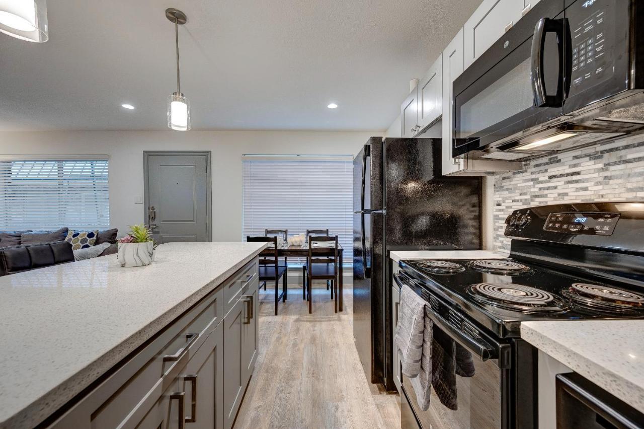 Trendy Midtown Apt, Walk To Shops & Sites, Pets Ok Houston Exterior foto
